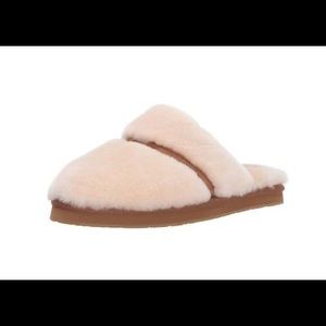 UGG Slippers Size 7